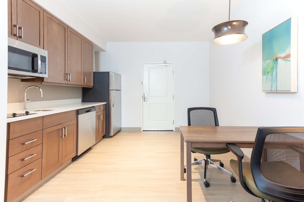 Homewood Suites by Hilton Broomfield Boulder 51/56
