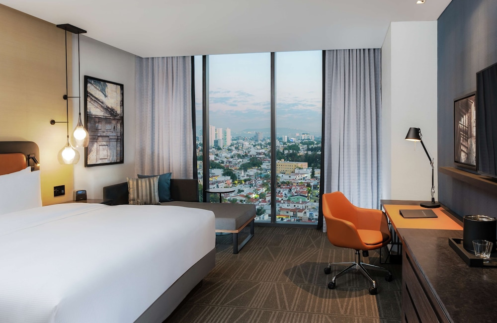 Hilton Guadalajara Midtown 19/83