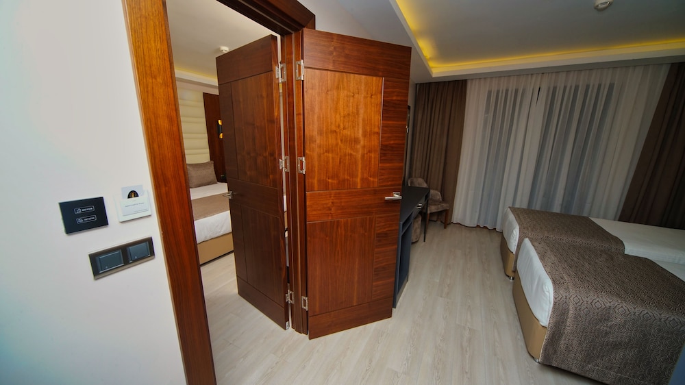 My Dream Hotel Istanbul 30/50