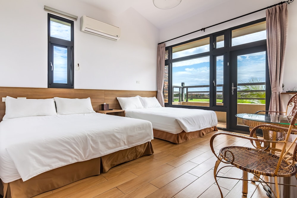Simple Life B&B 23/67