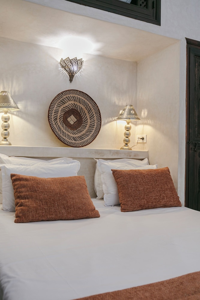 Riad El Noujoum 11/50