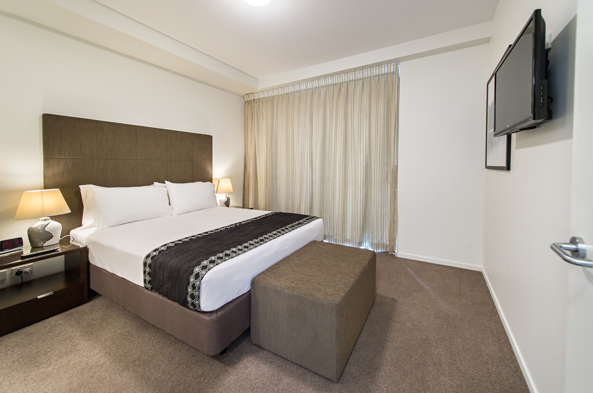 2 BEDROOMS, APARTMENT, RIVER VIEW