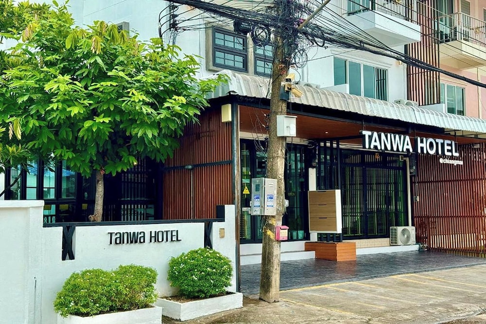 Tanwa Hotel 5/50