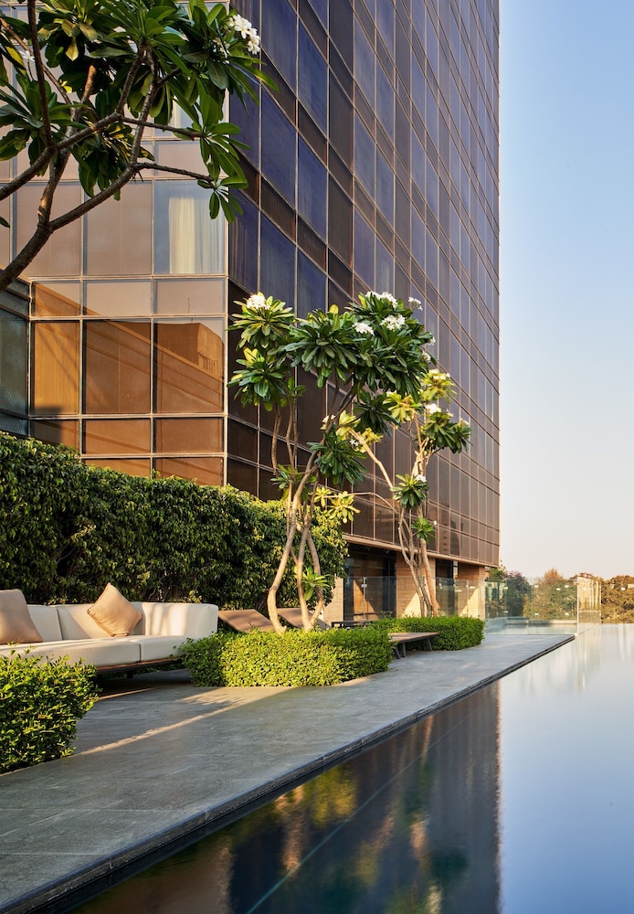 The Den Bengaluru, LXR Hotels & Resorts 44/50