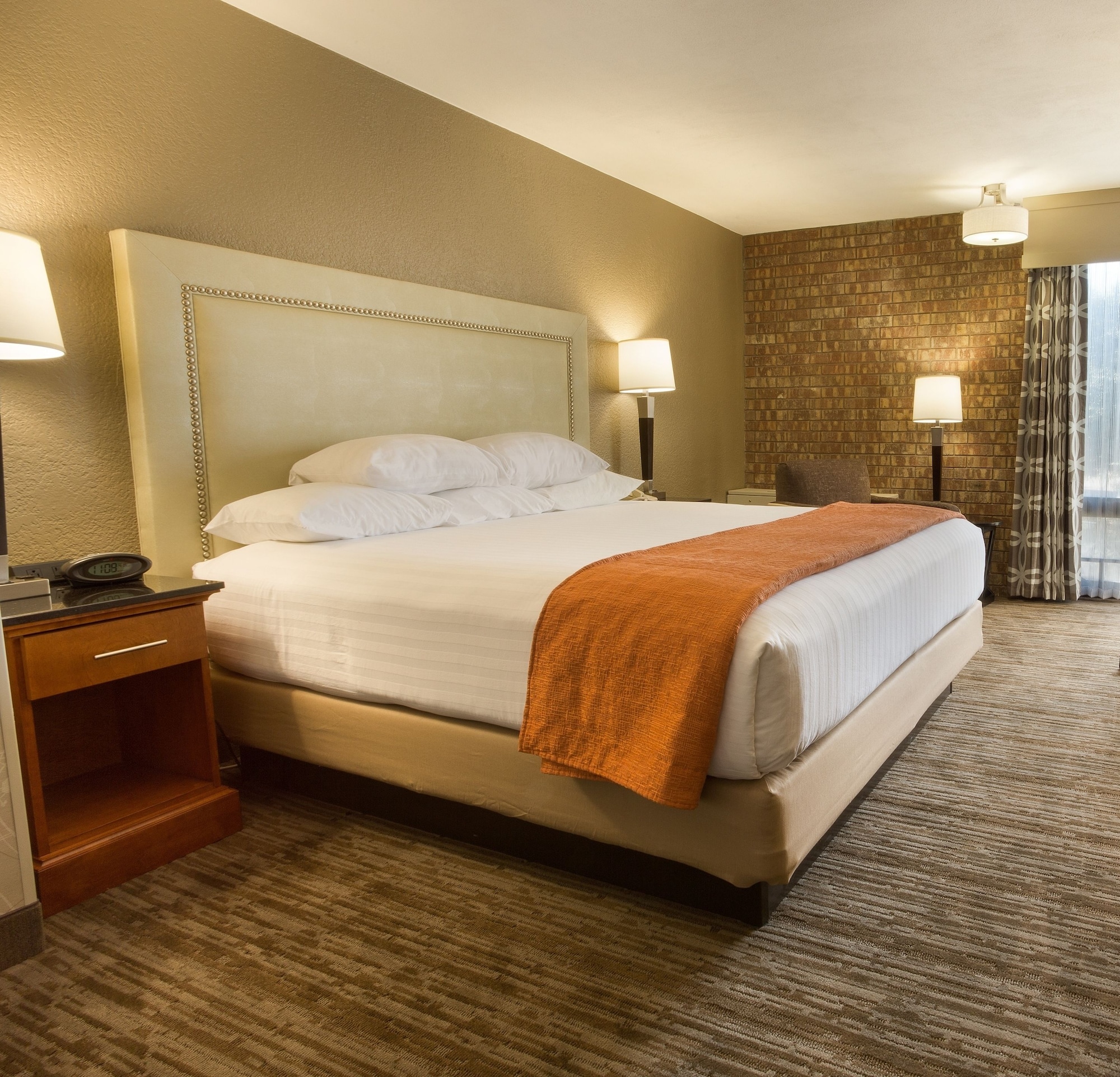 Deluxe, Queen Bed, High Floor