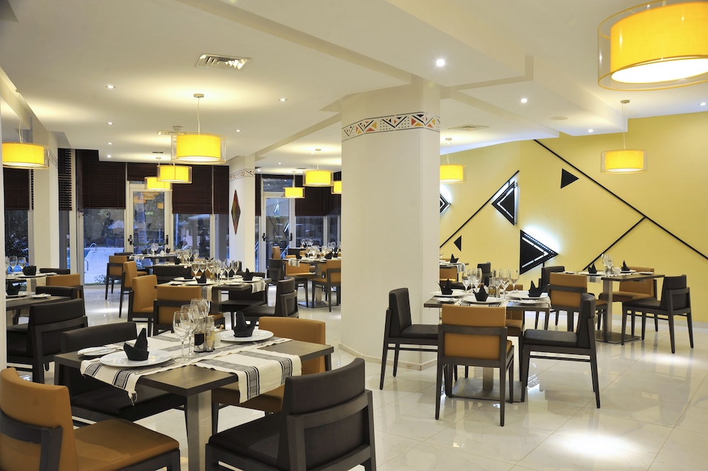 restaurant-cafeteria