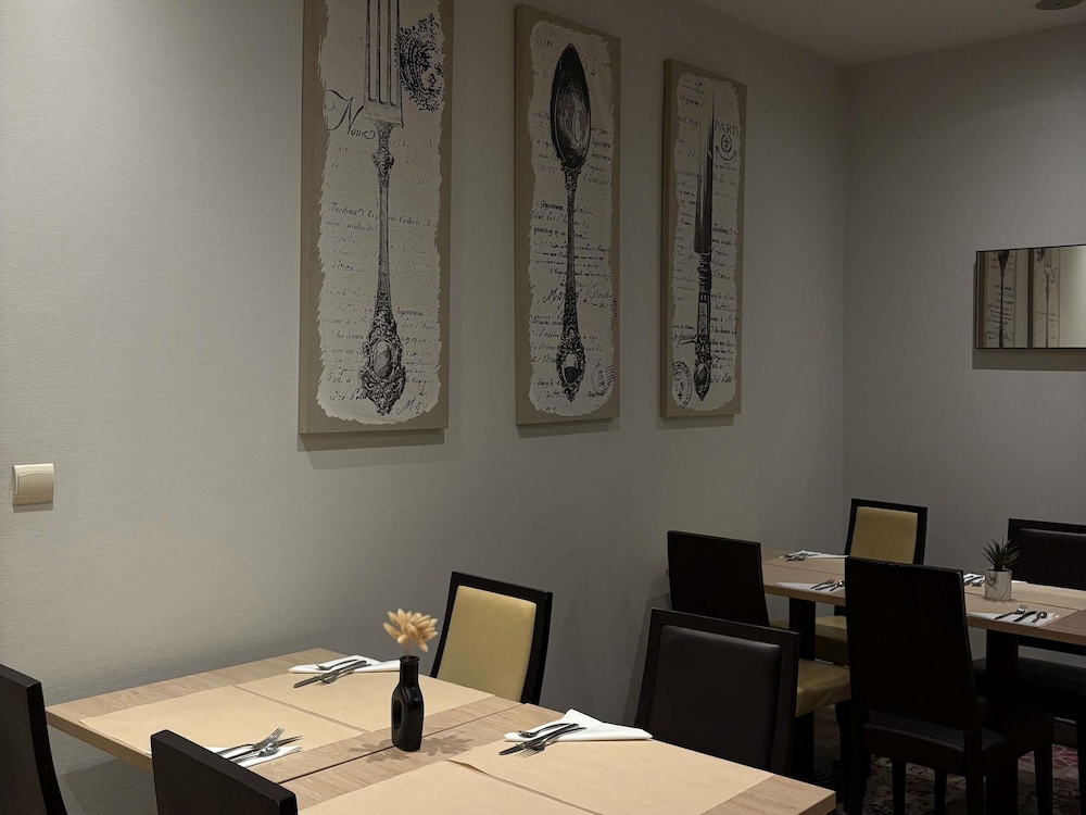 Mercure Angers Centre Gare Hotel 49/72