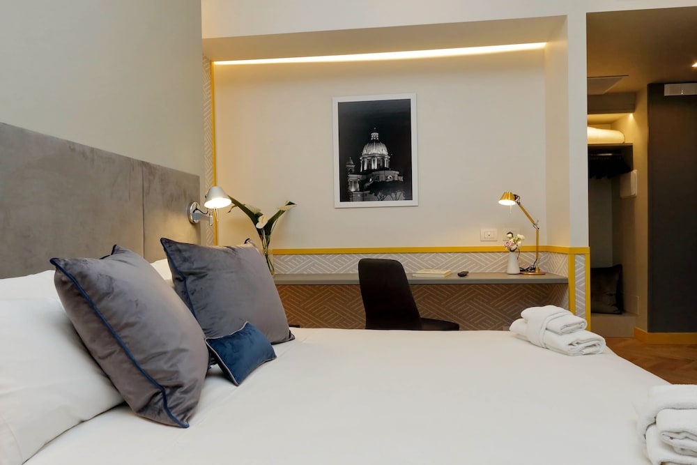 Roma Five Suites 27/50