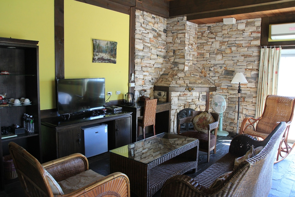 Provence Rose Lodge In Ching Jing 24/50