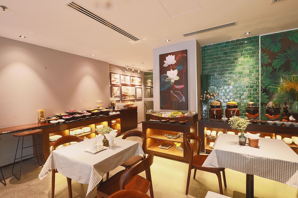 Cherry Boutique Hotel 42/50