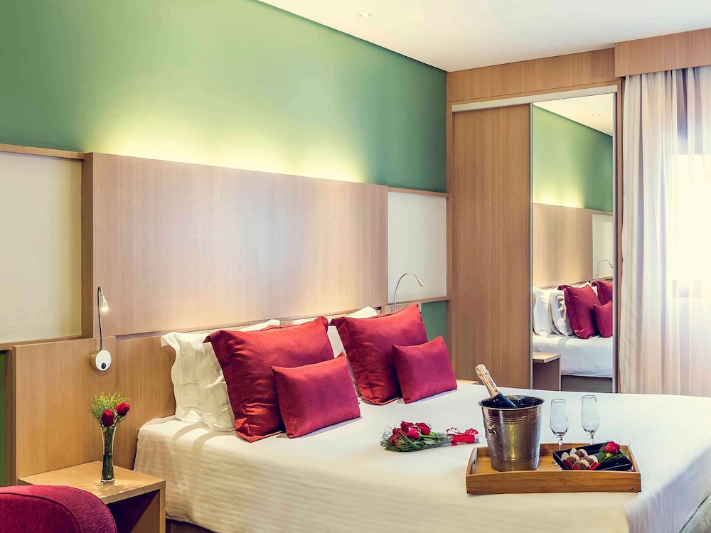 Mercure Sao Paulo Nacoes Unidas 49/76