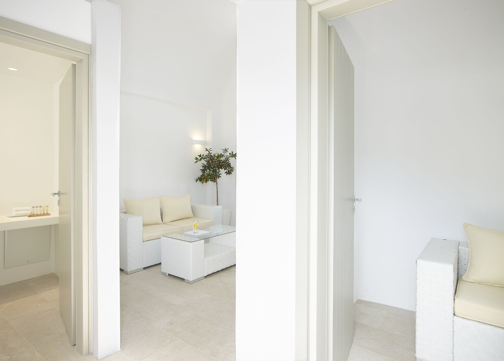 Executive, Suite, King Bed, Sea View, Sofa