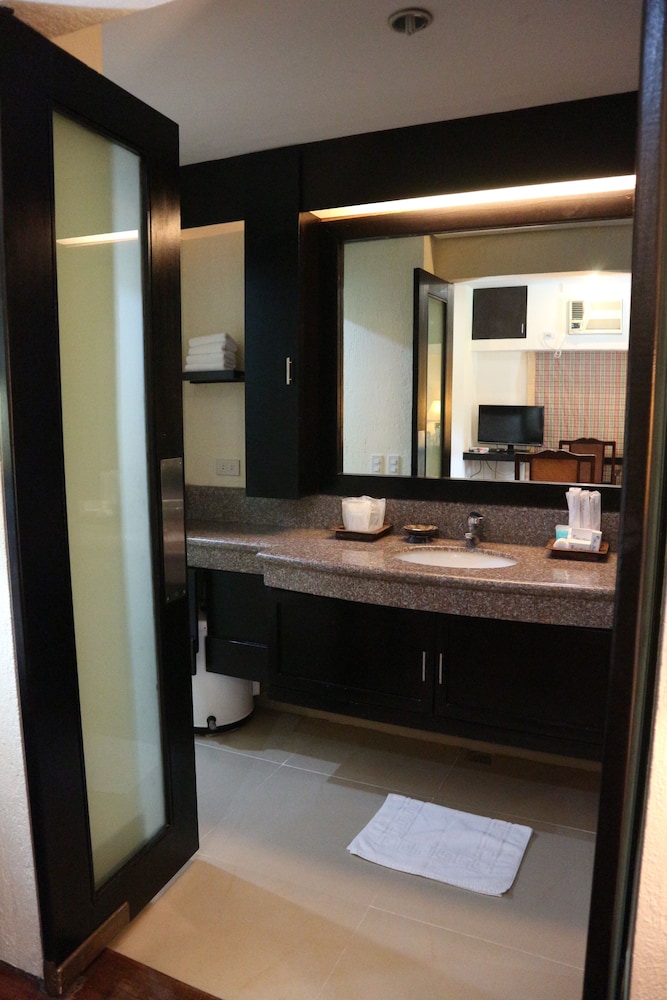 Sea Wind Resort Boracay 49/50
