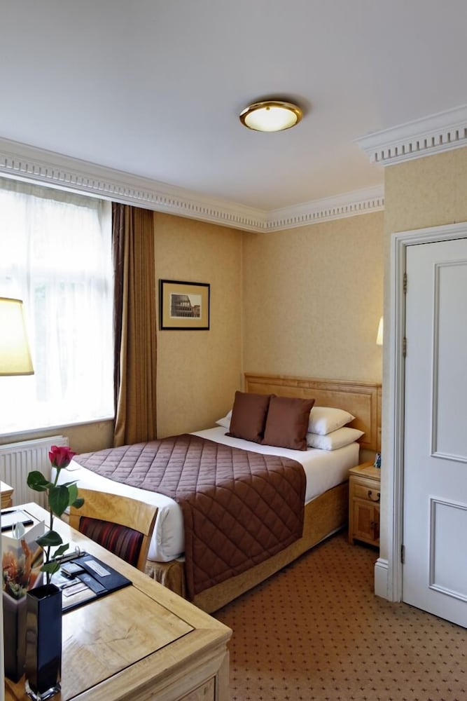 Grange Buckingham Hotel 35/58