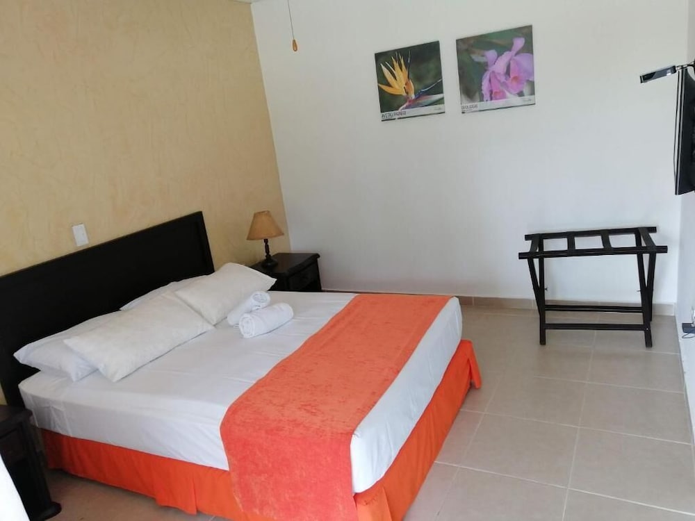 La Floresta Hotel Campestre 8/55