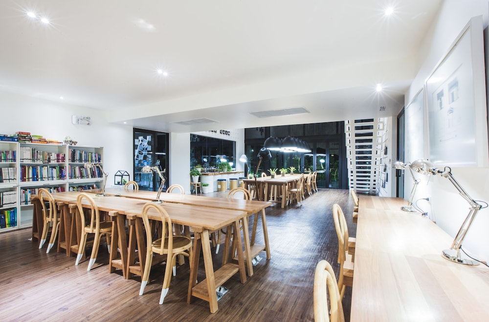 Blu Monkey Hub And Hotel Phuket 35/50