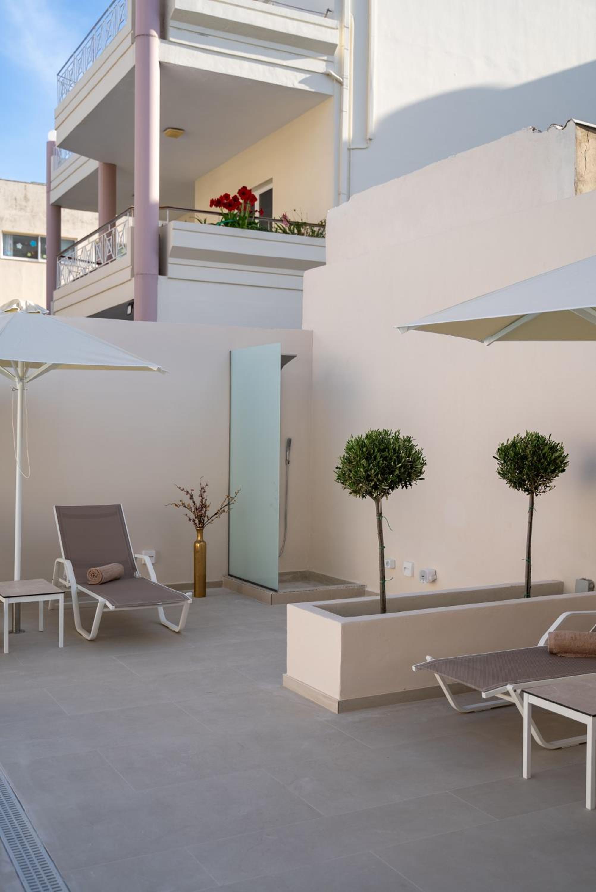 Selected Suites 20/21