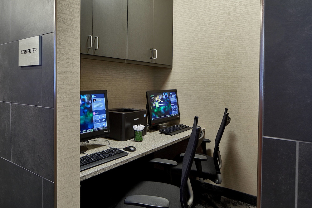 Courtyard By Marriott Minneapolis West 47/51