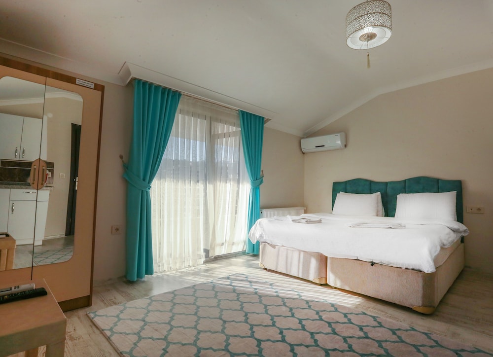 Grand Pera Suite 7/21