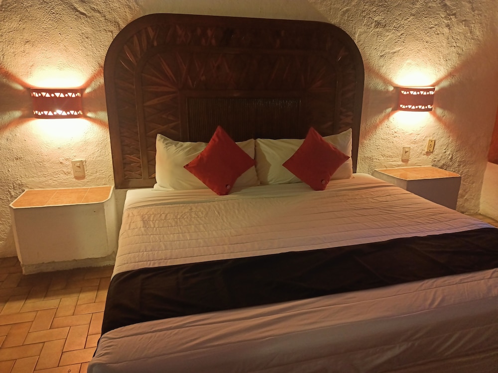 Hotel Plaza Tucanes 30/50