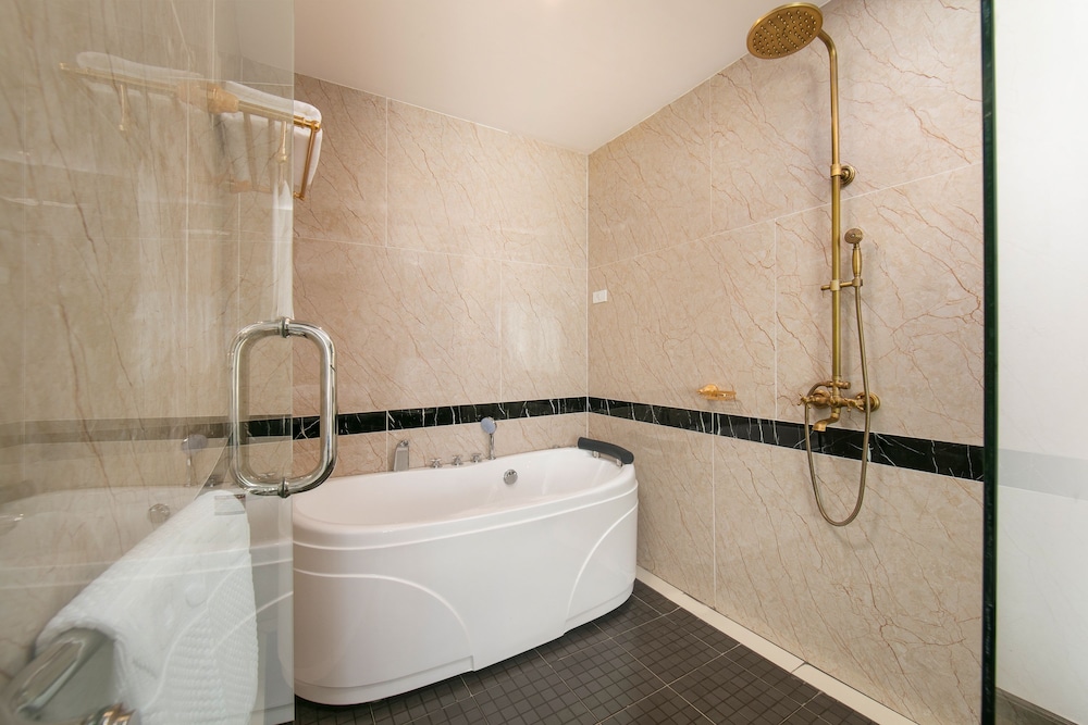 Azalea Park View Boutique Hotel 46/50