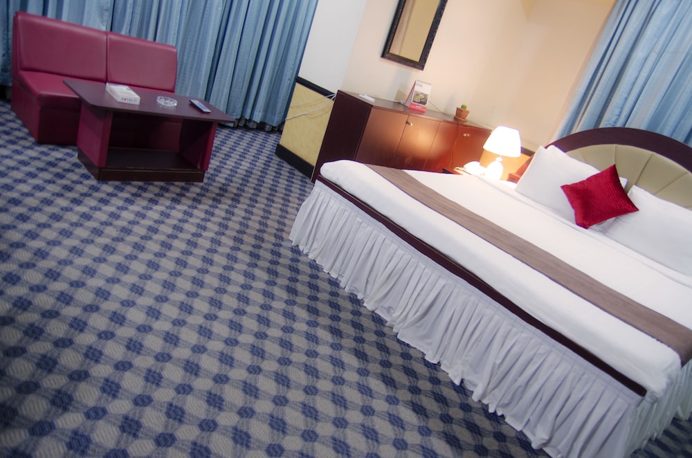 HOTEL 71 31/71