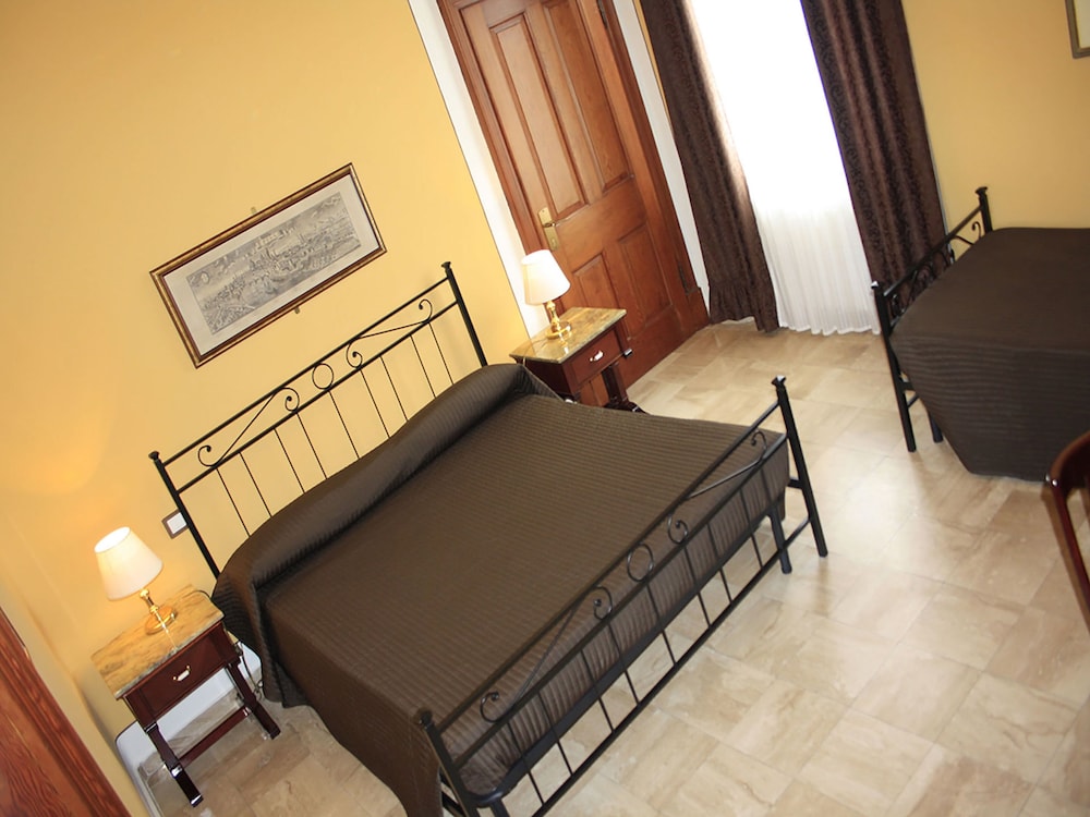 Hotel Pisa Tower 13/47
