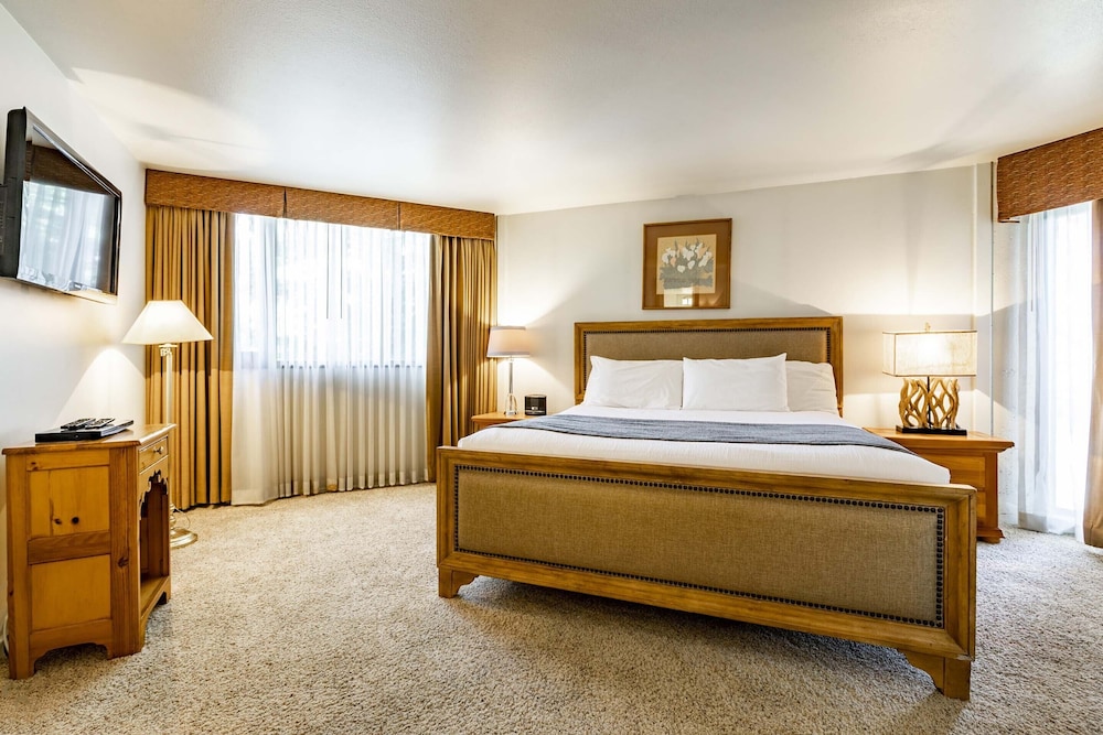 Silver King Hotel 32/75