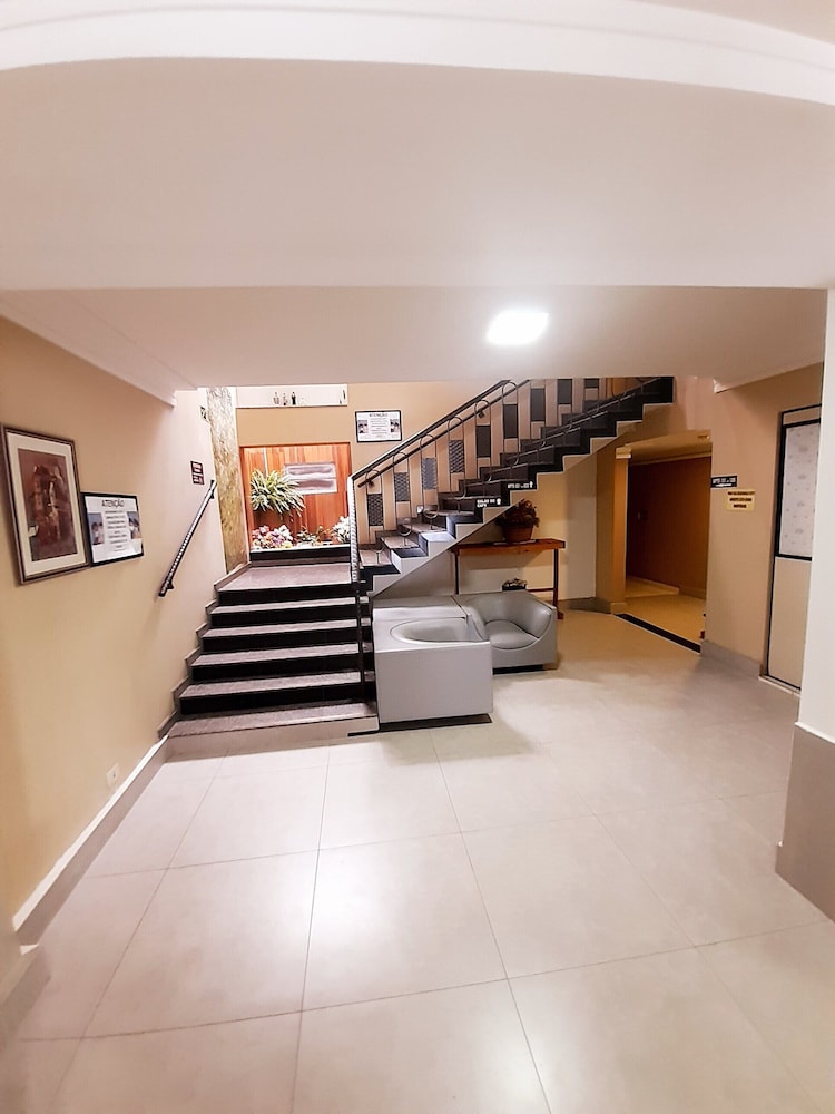 Aton Plaza Hotel 11/58