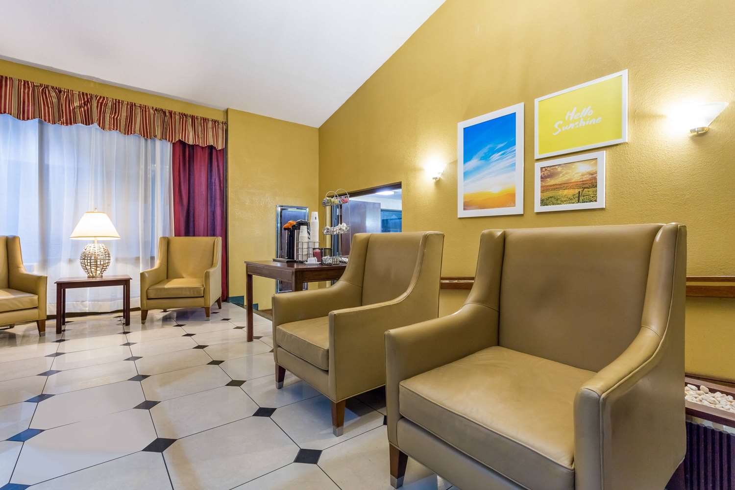 Days Inn Suites By Wyndham Rocky Mount Golden East 38/56