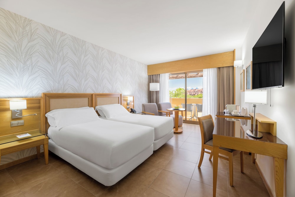 Room, Double Bed, Golf Course View
