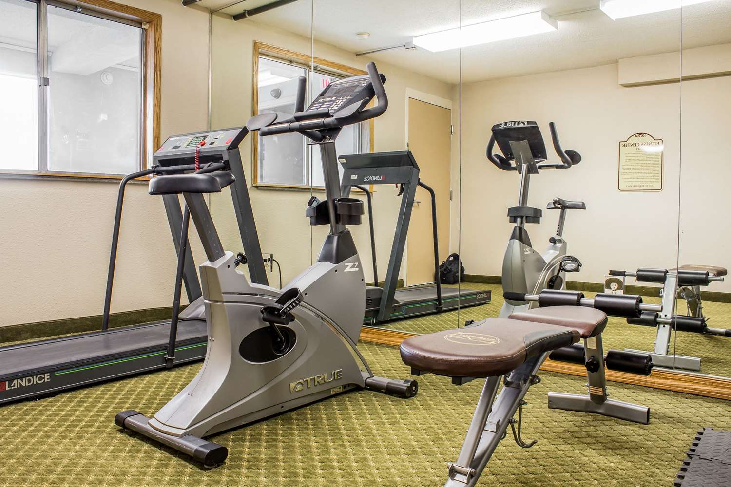 Quality Inn & Suites Moline - Quad Cities 16/18