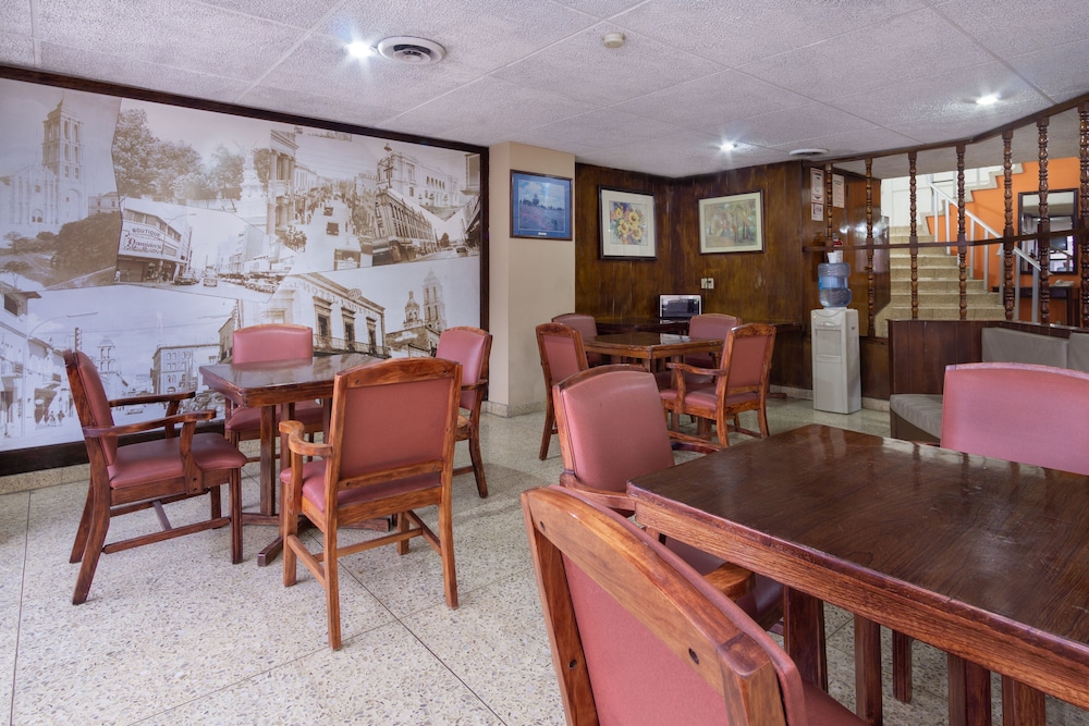 Premier Hotel 37/40