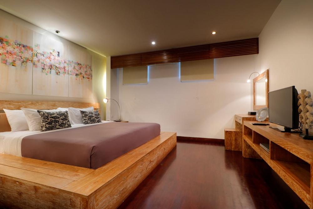 1 Bedroom, Royal, Villa, Pool View