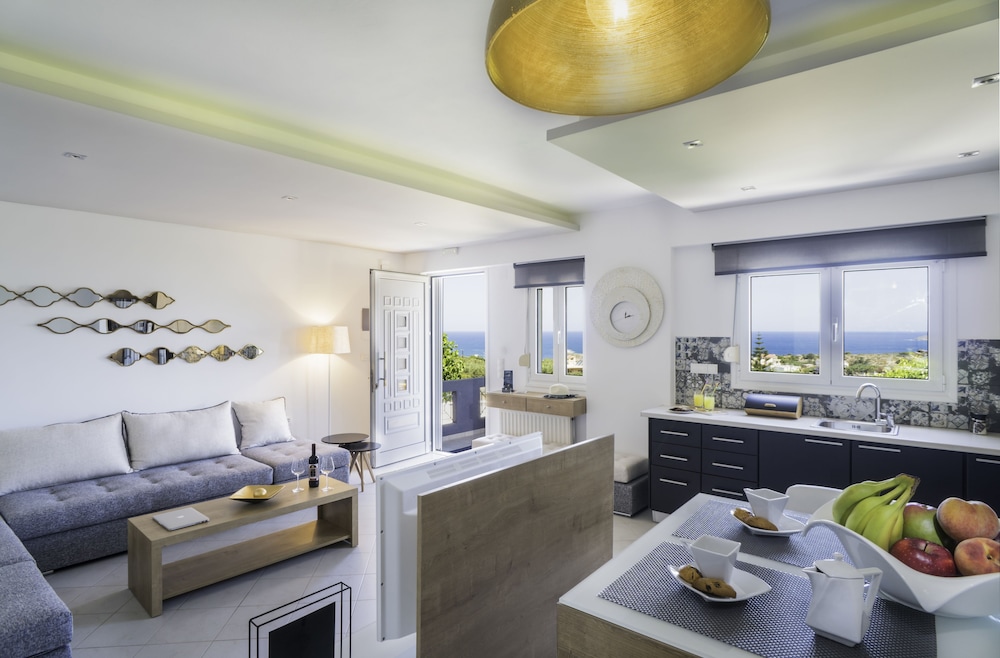 Talos Luxury Suites 33/50