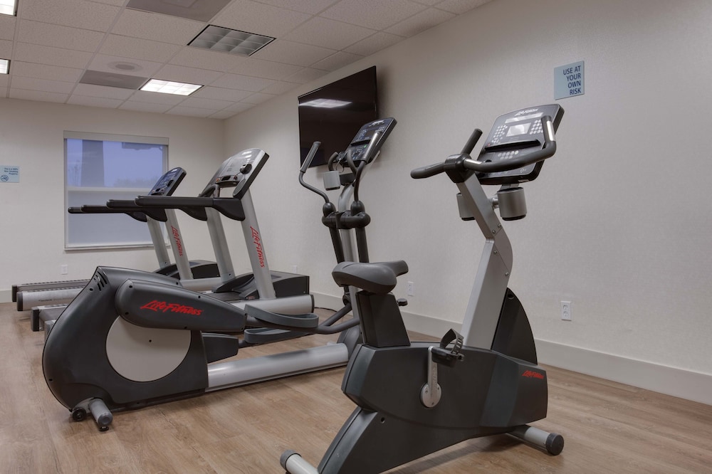 Holiday Inn Express And Suites Orlando International Airport 27/62