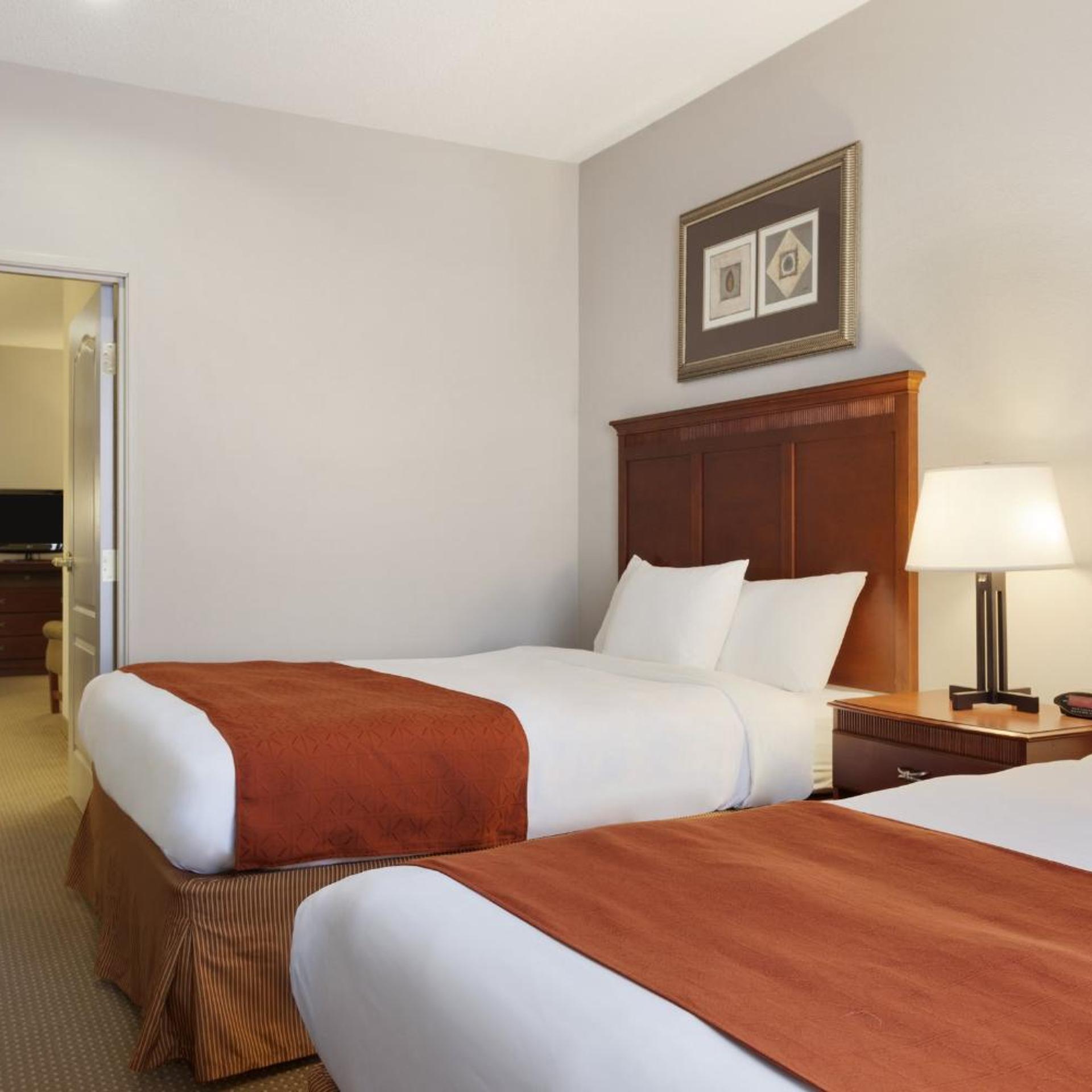 1 Bedroom, Suite, Queen Bed, Sofa