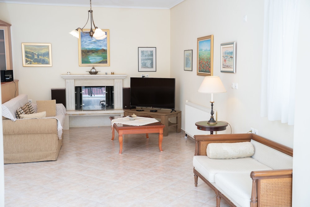 Faos Luxury Apartments 22/50