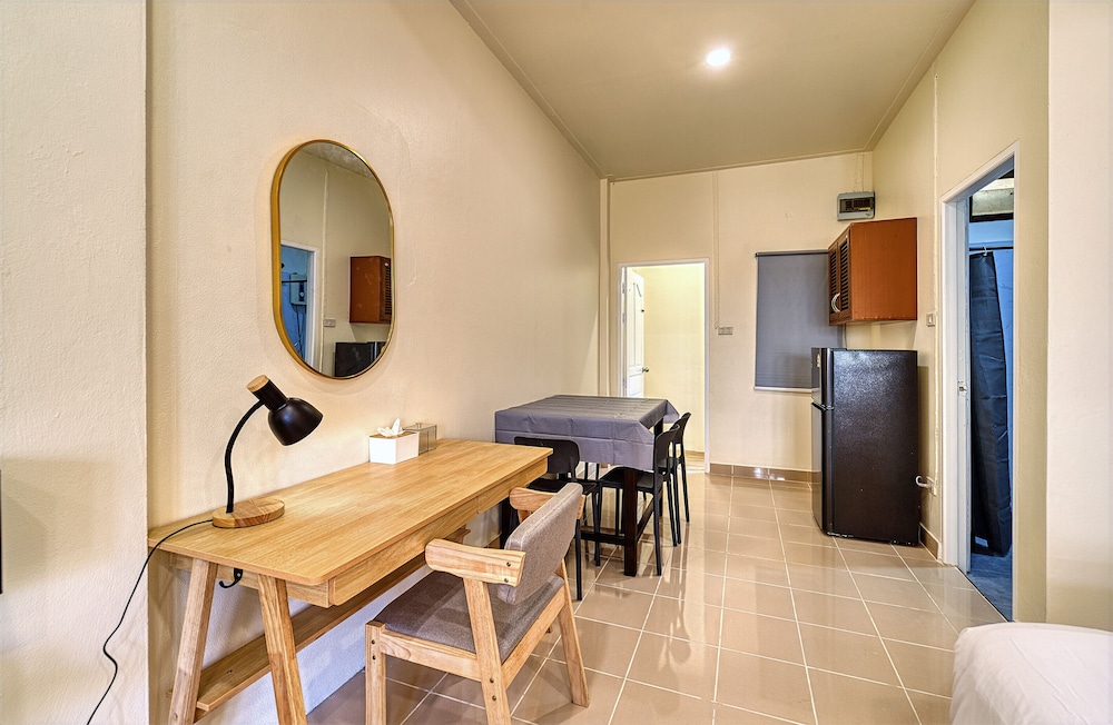 The Bulin Residence 38/48