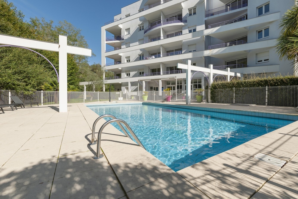 RESIDENCE LES JARDINS DU LAC CERISE HOTELS AND RESIDENCES 4/50