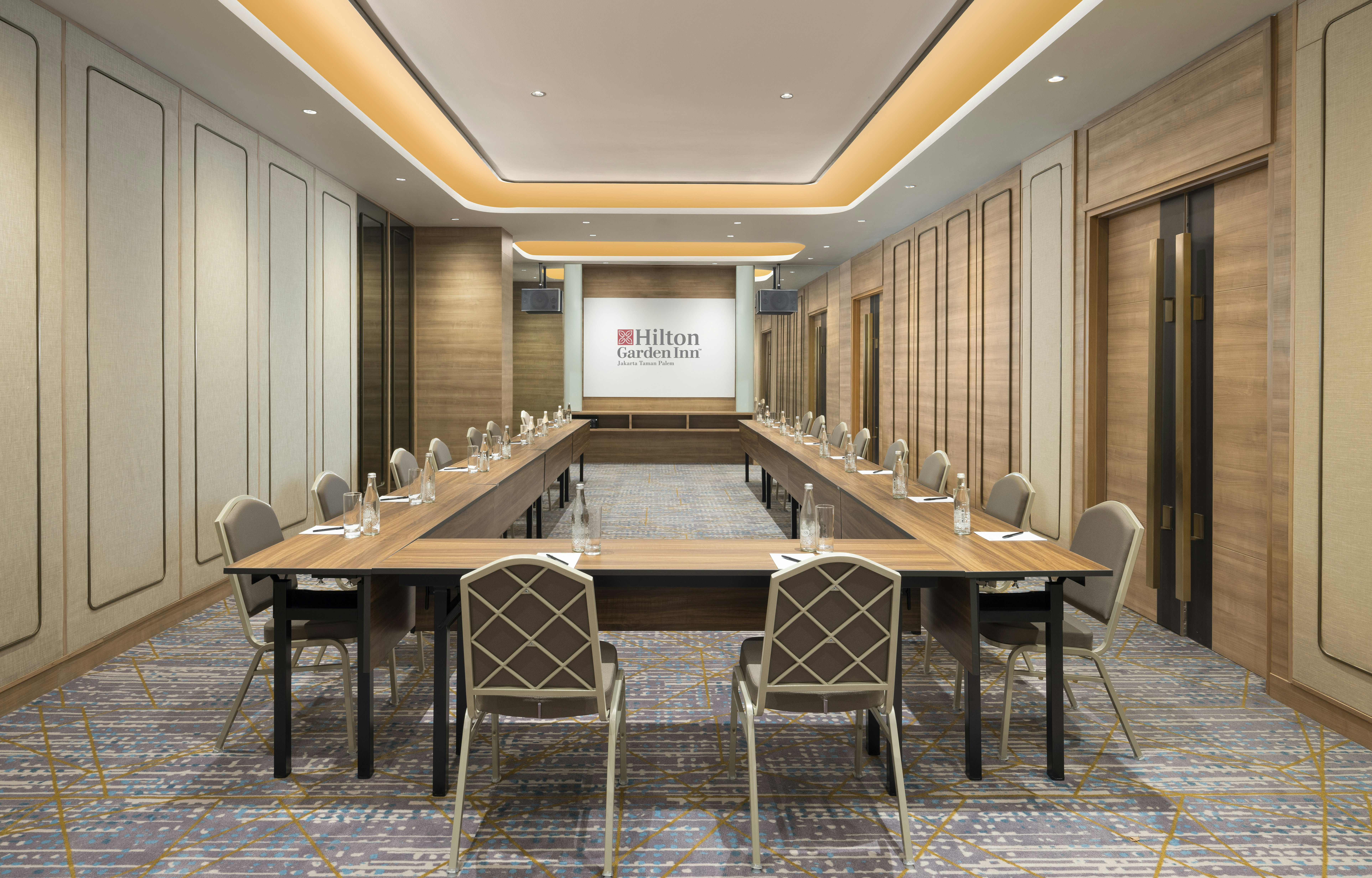 Hilton Garden Inn Jakarta Taman Palem 58/63