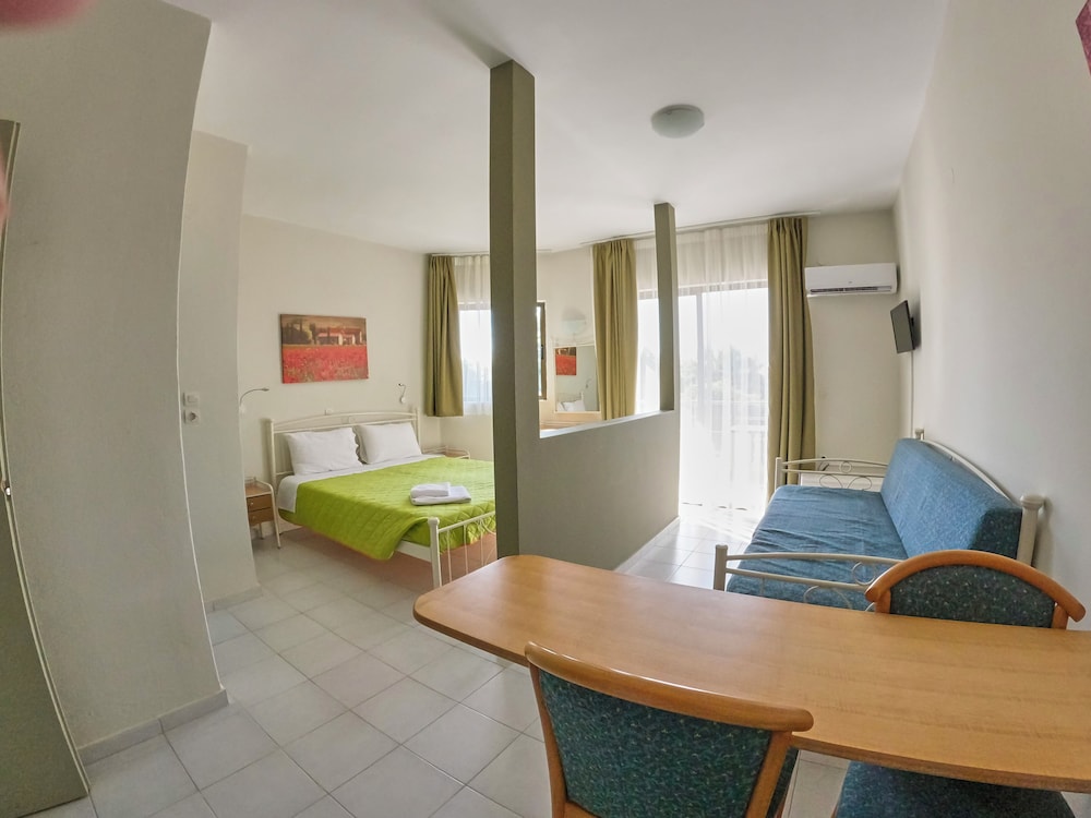 Ivory Serenity Hotel 50/70