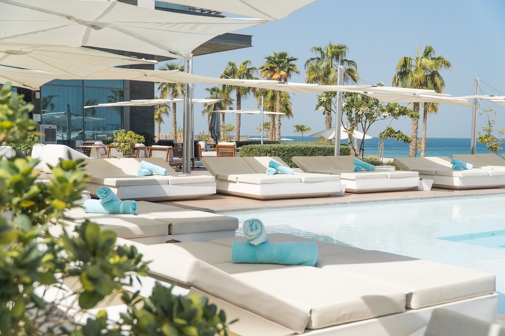 Nikki Beach Resort and Spa Dubai 7/81