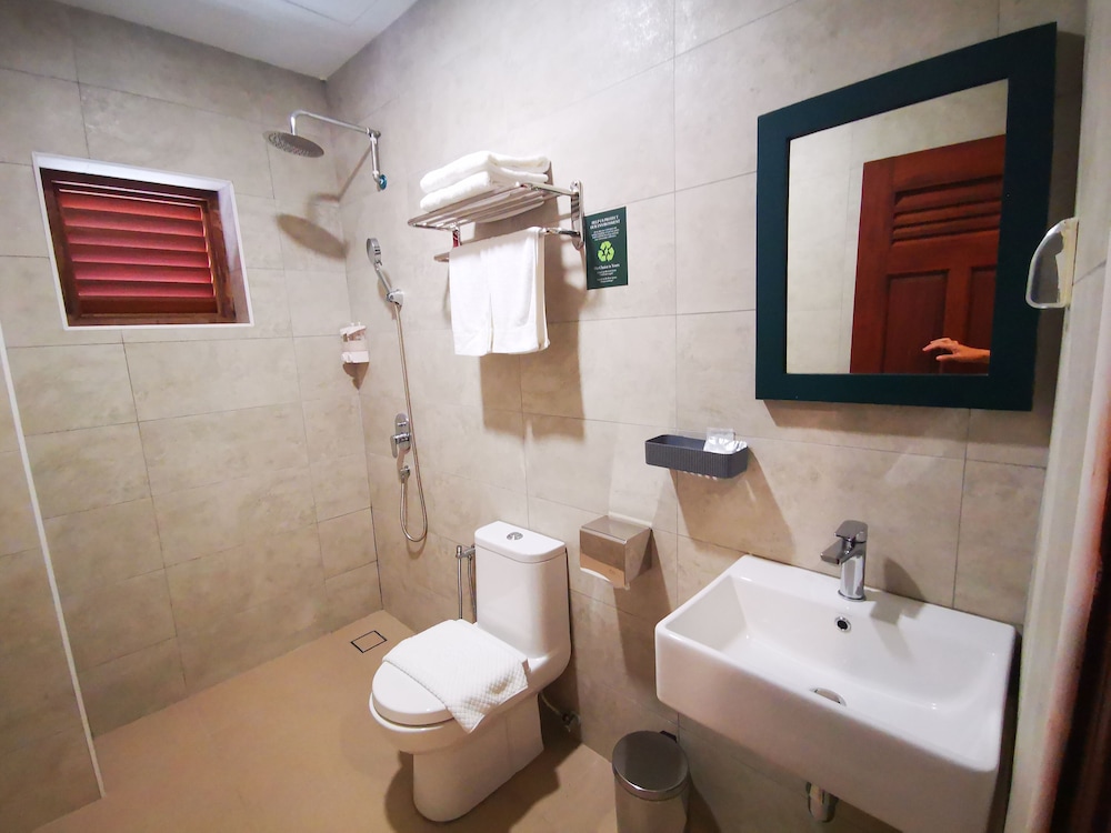 Mclane Boutique Hotel 50/50