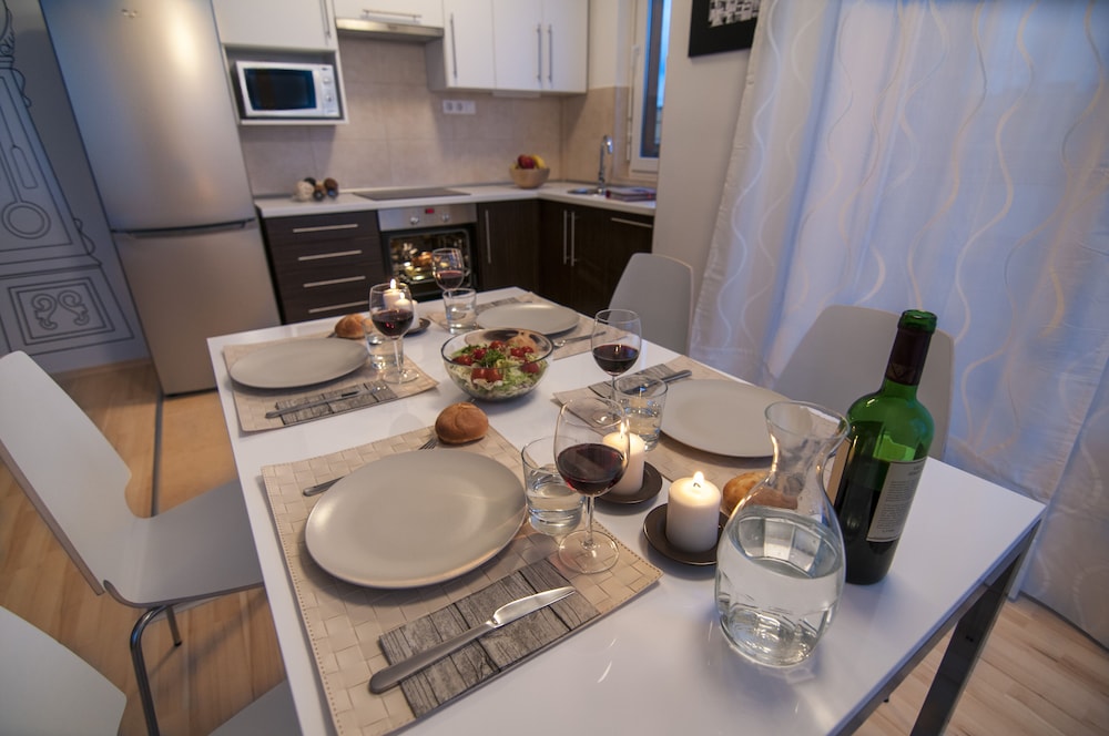 CORVIN CENTER SUITES 65/87