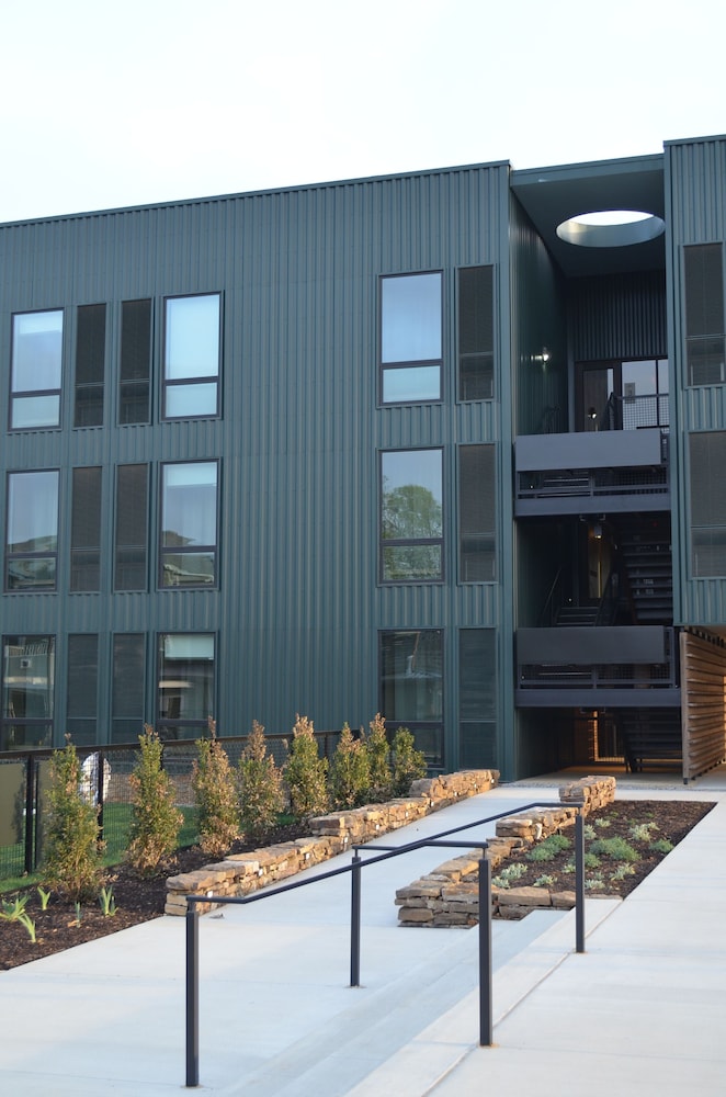 Pratt Place Inn and Barn 5/50