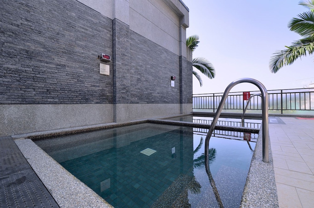 The Sun Hot Spring And Resort 37/58