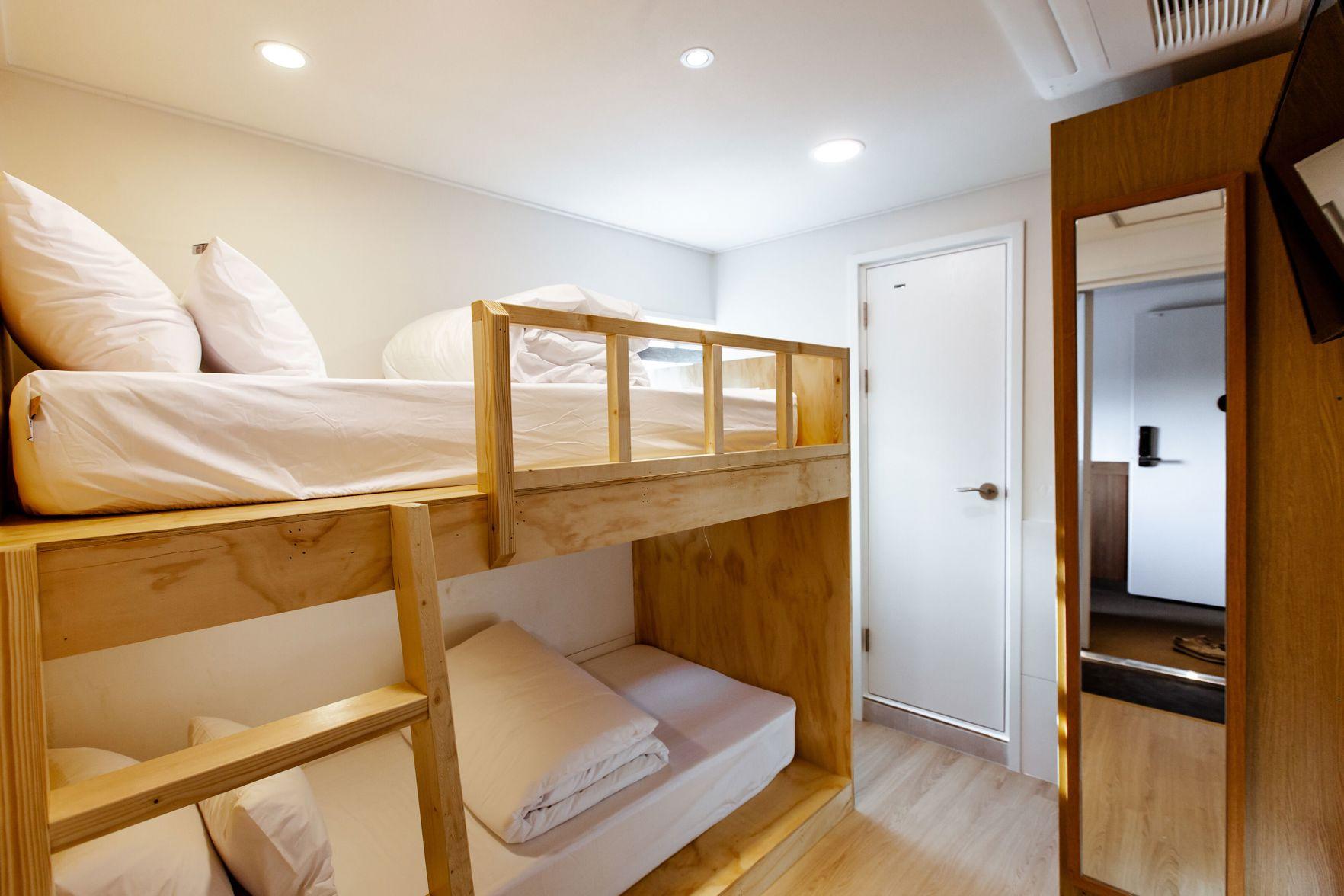 Room, Bunk Bed