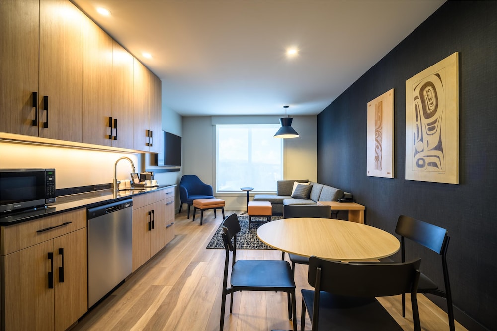 Hyatt Place Whitehorse 30/35