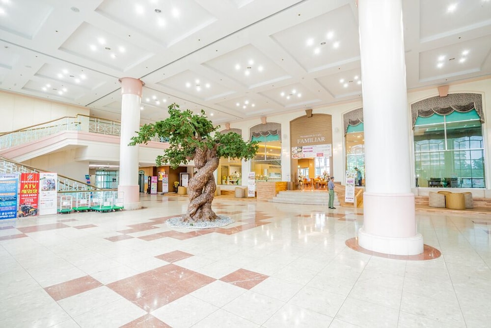 Ilsung Seorak Oncheo Condo and Resort 3/16